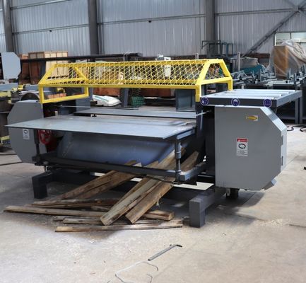 Pallet Dismantling Machine For Nail Cuttings , Diesel Wood Pallet Dismantler