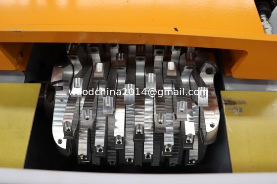 Máquina de moagem de caixas de madeira de cabeça única para paletes, de liga de aço, de ferro fundido, capacidade 800 pcs/hora