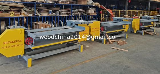 Máquina de desmontagem de pallets de madeira
