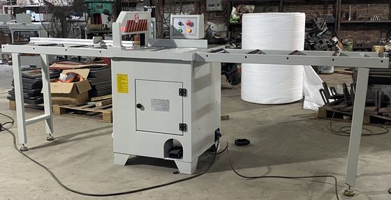 Máquina automática de corte de madeira de alta velocidade