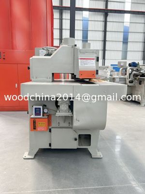 Máquina automática de serragem para corte de madeira