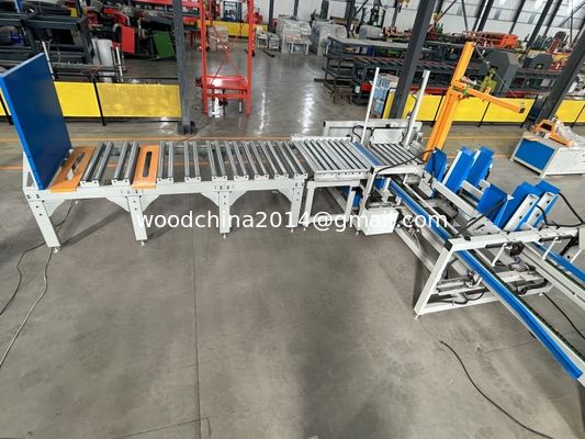 Plancas de madeira Máquina de empilhamento de madeira Pallet automático Placas de madeira de transporte Máquina de empilhamento